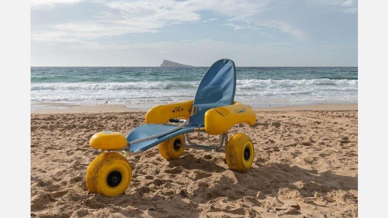  AMPHIBIOUS CHAIR IMAGE ON ACCESSIBLE BEACHES BENIDORM